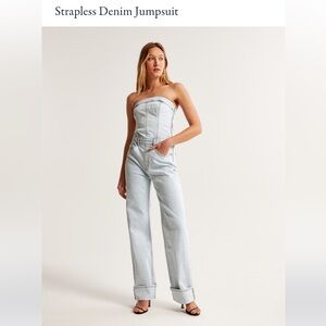 Abercrombie & Fitch • Strapless Denim Jumpsuit (L) *NWT*